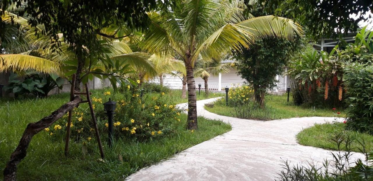 Tỉnh Kontum Konklor Hotel מראה חיצוני תמונה